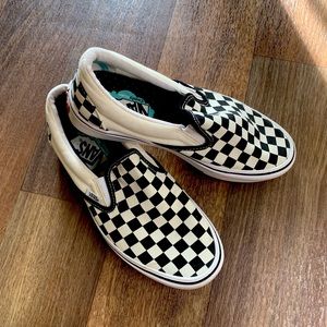 Vans size 8.5w/7m Comfy Cush Slip-on classic checkerboard